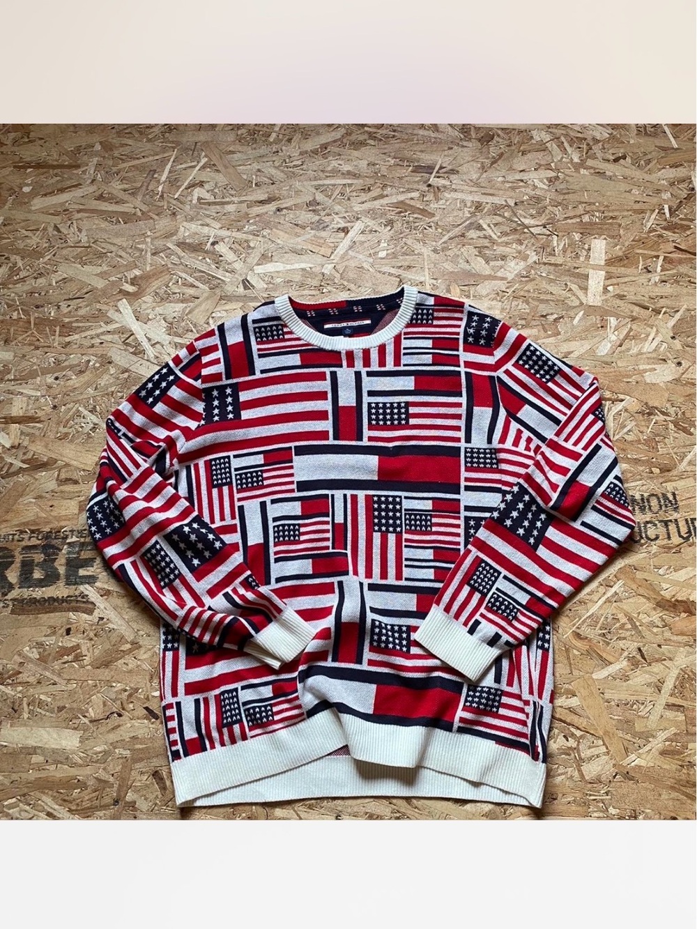 Rare Tommy Hilfiger Red, White & Navy USA Flag Pattern Crewneck Sweater